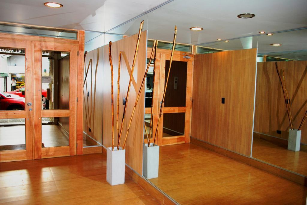 460 Loft Apartment *